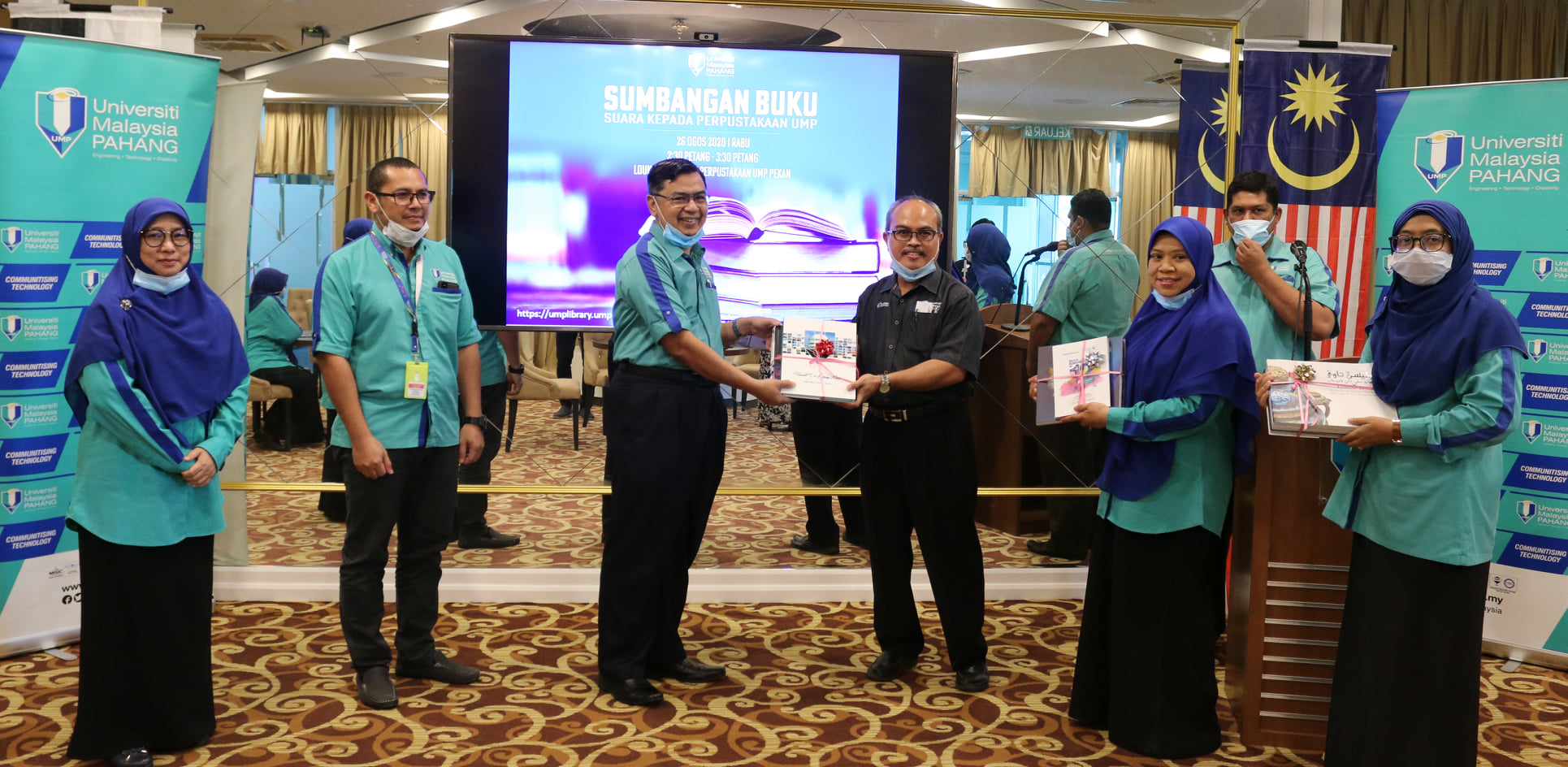 Majlis Sumbangan Buku SUARA UMP