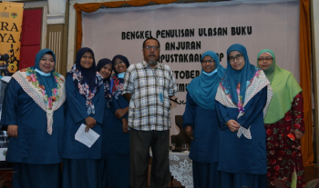 Bengkel Penulisan Ulasan Buku di Hotel Grand Makmur Kuantan