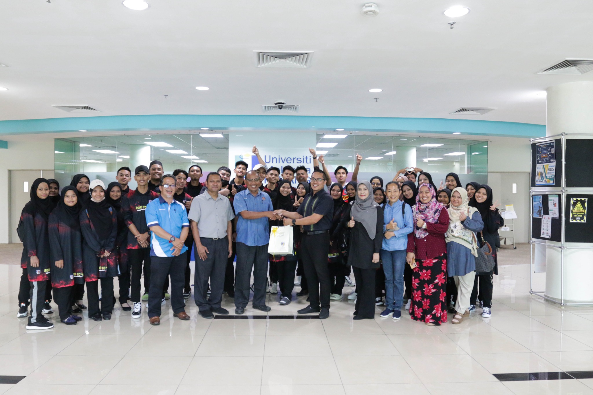 UMPLib - Lawatan Sambil Belajar Dari Smk Kampong Laut, Tumpat, Kelantan