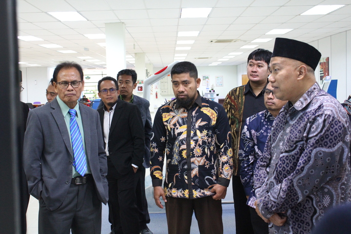 Lawatan delegasi Dari Universitas Islam Raden Rahmat (UNIRA), Indonesia