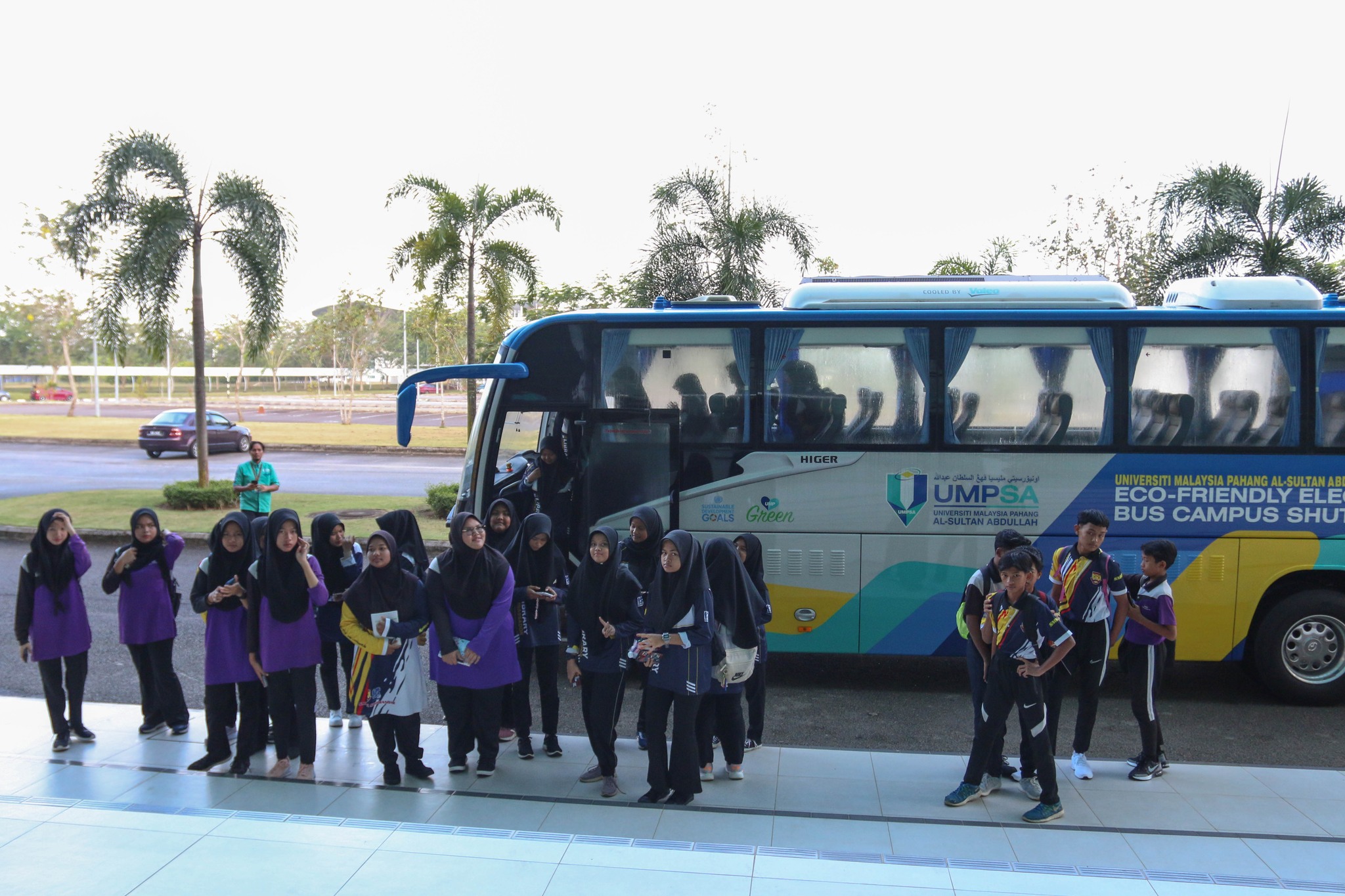 Lawatan Ilmiah Pengawas Pusat Sumber Sekolah (PSS) SMK Indera Shahbandar