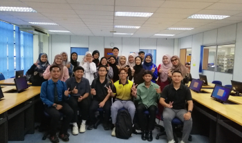 Kelas Pengurusan Rujukan dengan Mendeley Menggunakan Gaya Penulisan (APA) Perpustakaan UMPSA Bersama Pelajar UHL2422 (English for Technical Communication, Pusat Bahasa Moden) - Mei 2024