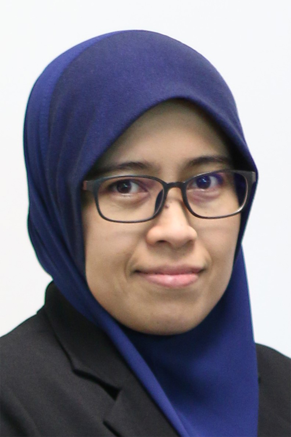 Pn. Noorul Farina Ariffin